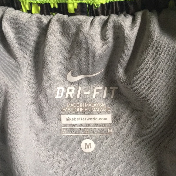 Nike shorts - Picture 8 of 9